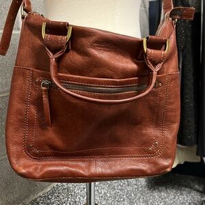 LIKE NEW - AMERICAN LEATHER CO - cognac leather purse